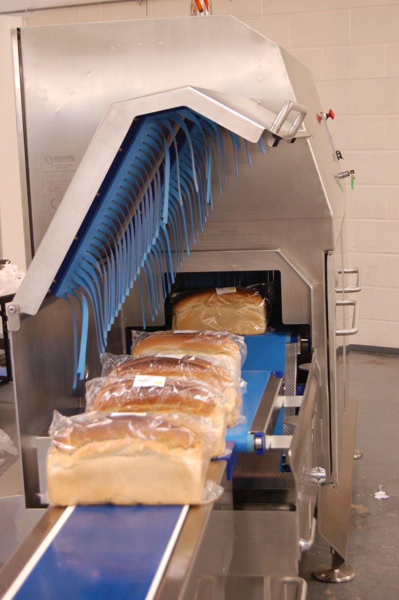 Metal Detectors or X-Ray? Three differentials food factories should consider