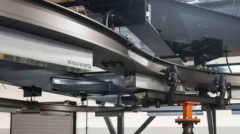 KUKA's New Conveyor Technology for Safe Transport of Car Bodies