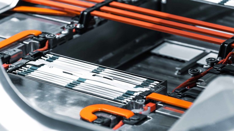 KUKA secures contract worth millions in future-oriented market of electromobility