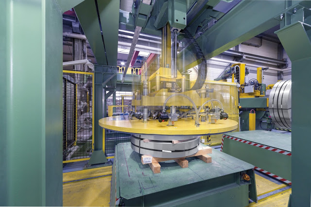 Hard as steel: 2.5 tons with a high degree of efficiency