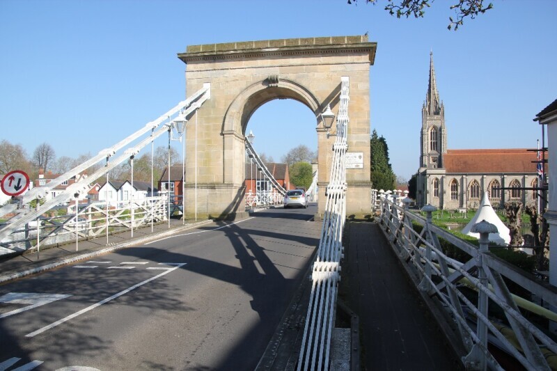 James Fisher Strainstall Monitoring Informs Drivers for Weight Restricted Bridge