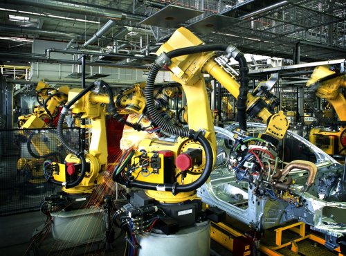 Ten times more service life for Linear Guides in Robotic Welding Applications