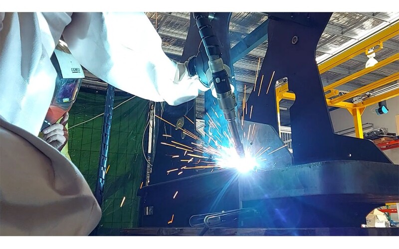 Article by Diverseco: Top 5 Benefits of Cobots for Manufacturers