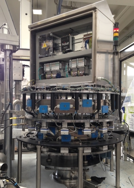 Wrapping five bottles per second thanks to ProSoft Technology