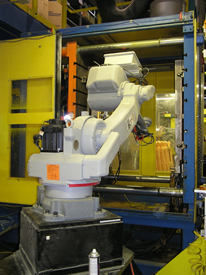 Yaskawa Motoman Introduces Injection Molding Machine Software